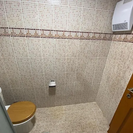 Amazing Studio Next To The Center 10 Minutes Walk * Салоники